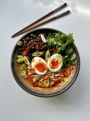 15 Minute Spicy Beef Noodle Soup