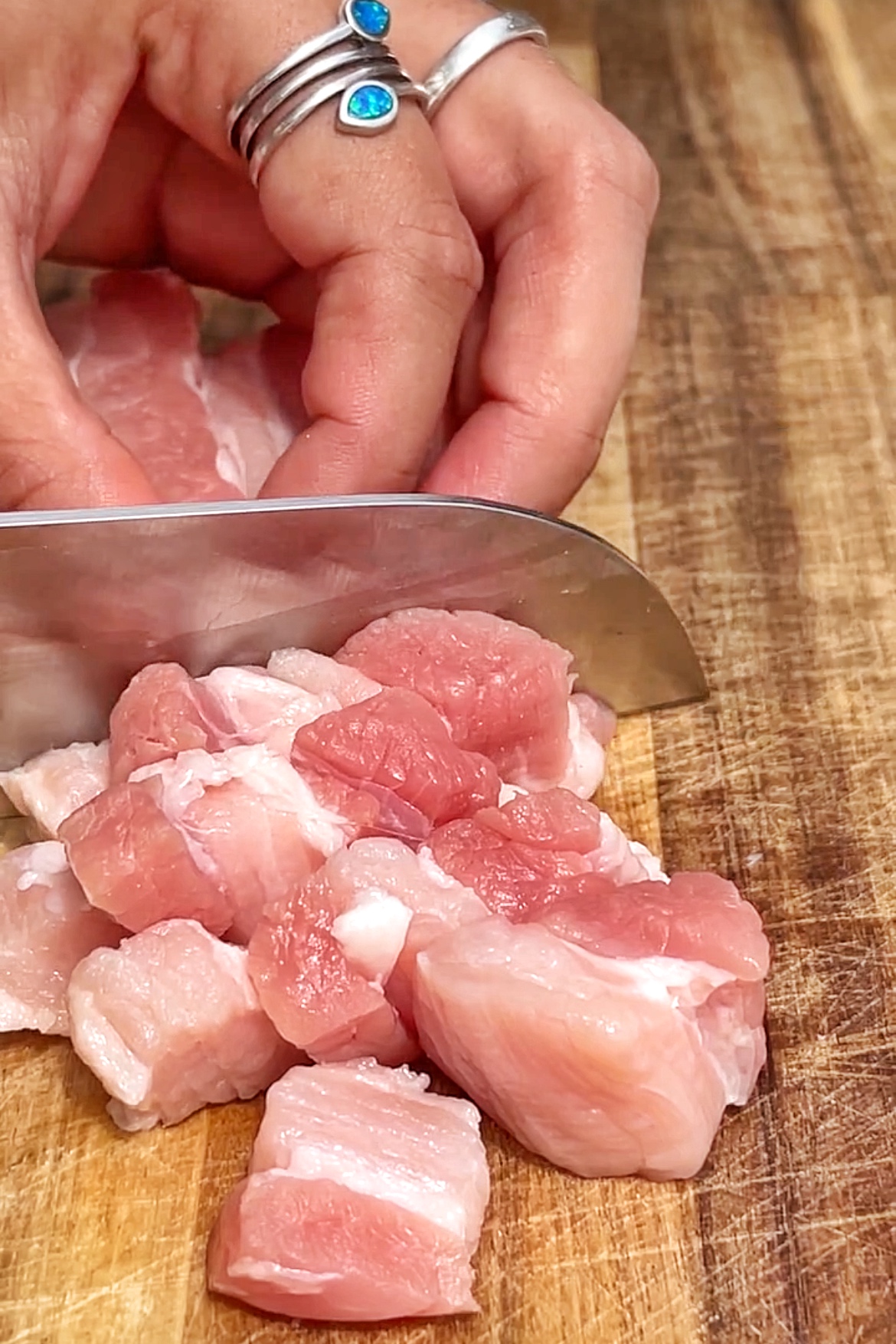 slicing pork belly