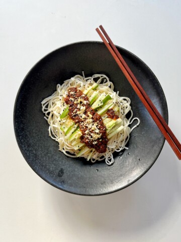Easy Gochugaru Noodles with sesame.