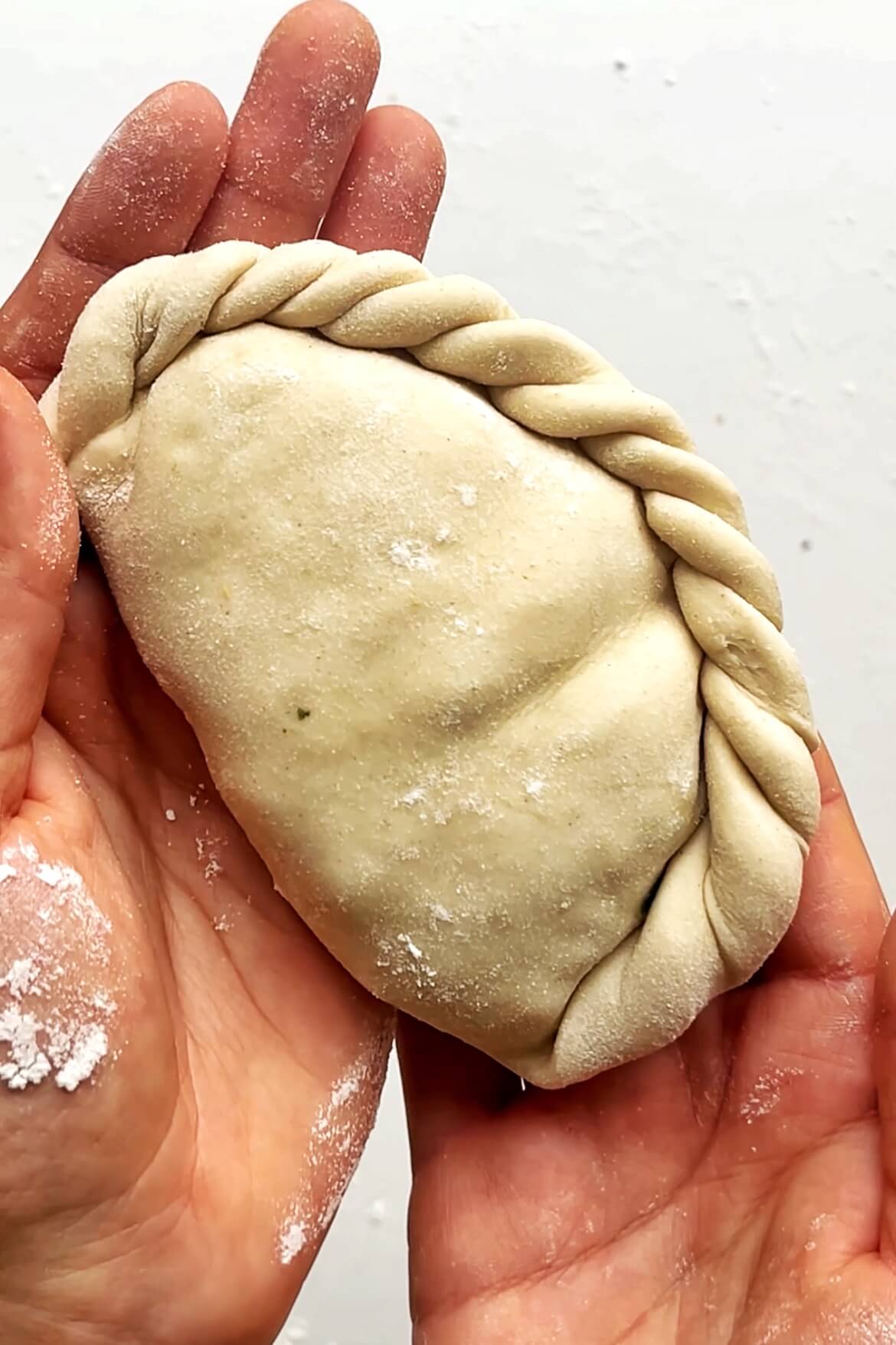 Final dumpling pleated chive pocket.
