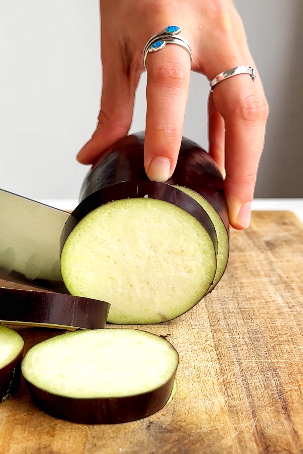 Slicing an aubergine.