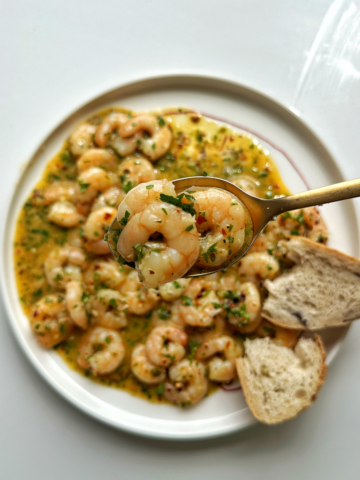 Close up of shrimp scampi without wine.