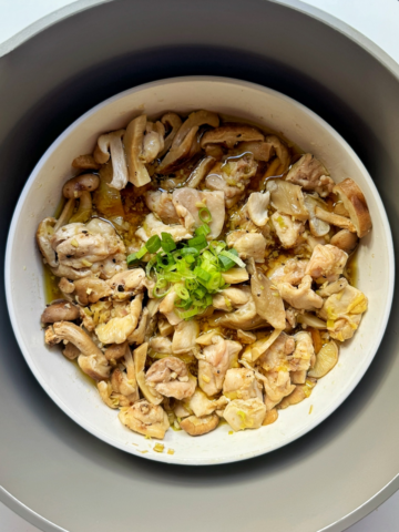 lemongrass chicken and shiitake bowl.