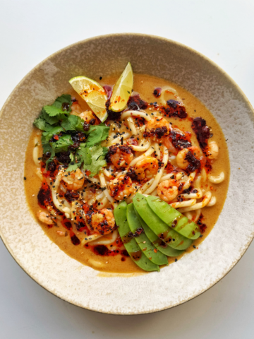 shrimp with ramen noodles