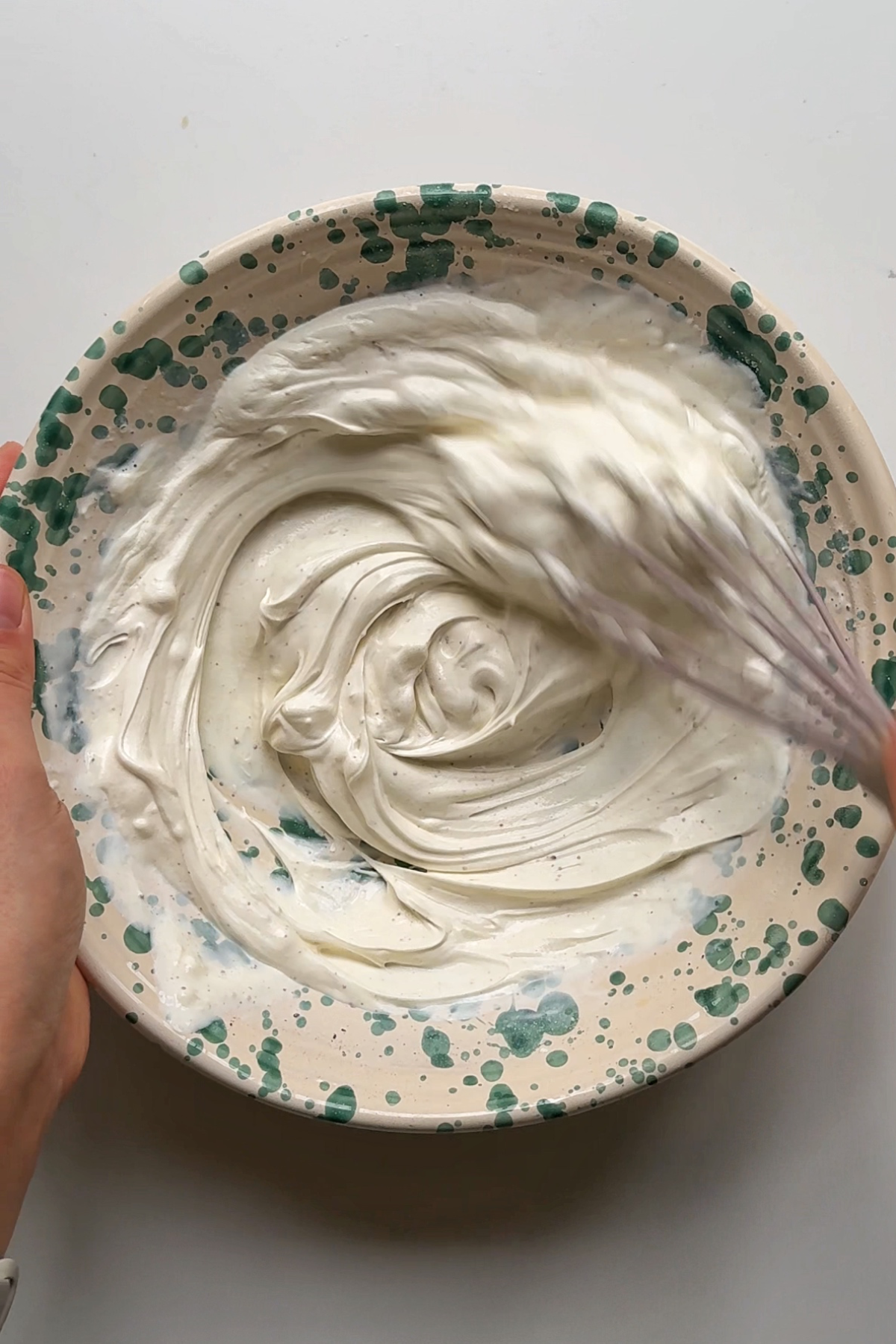 Making the mascarpone sauce.