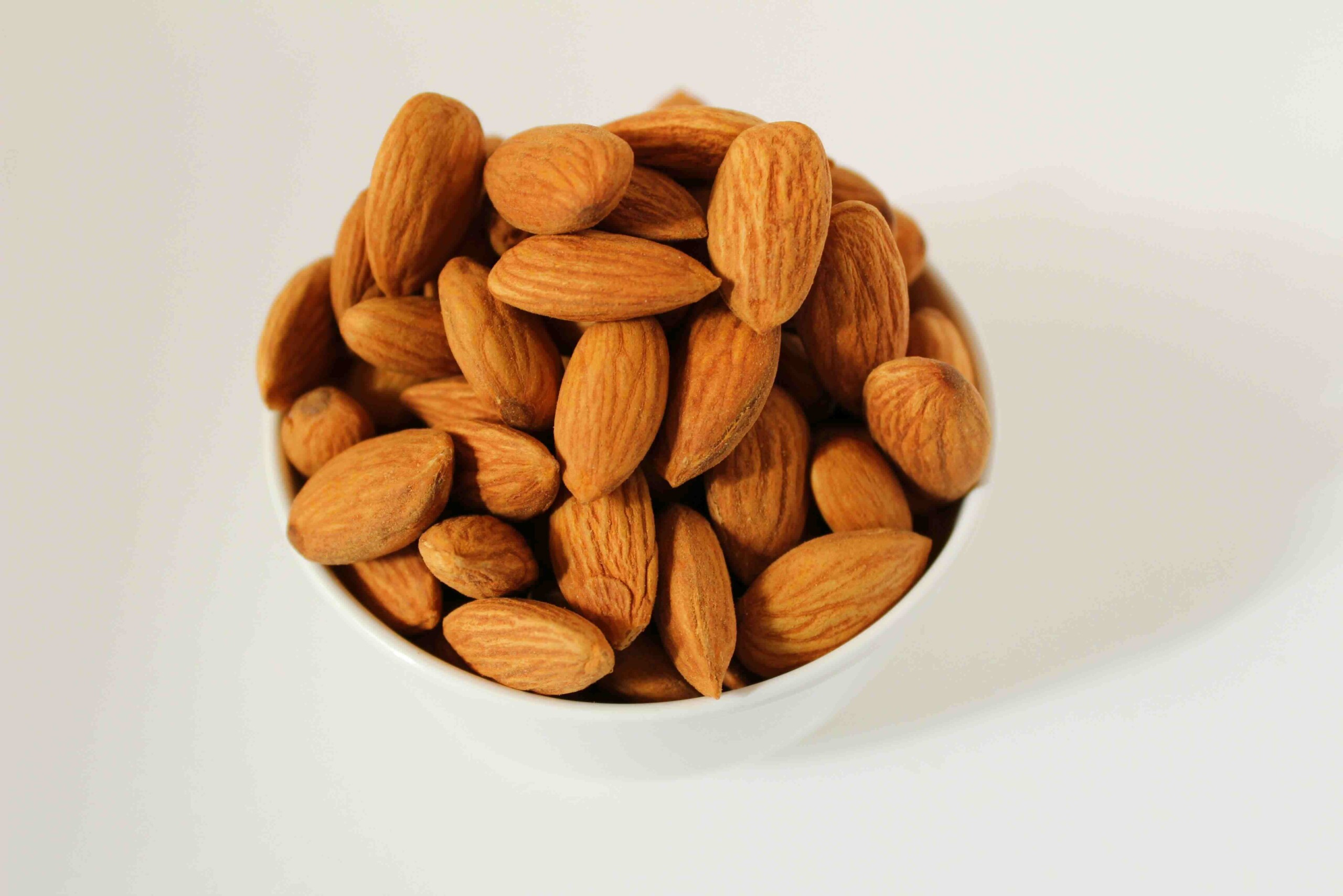 A bowl of almonds
