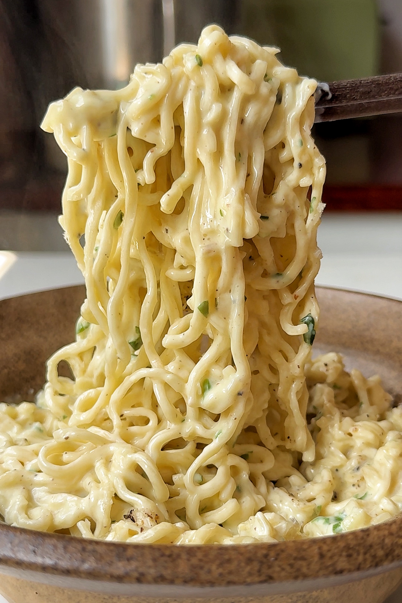 Garlic parmesan noodle pull.