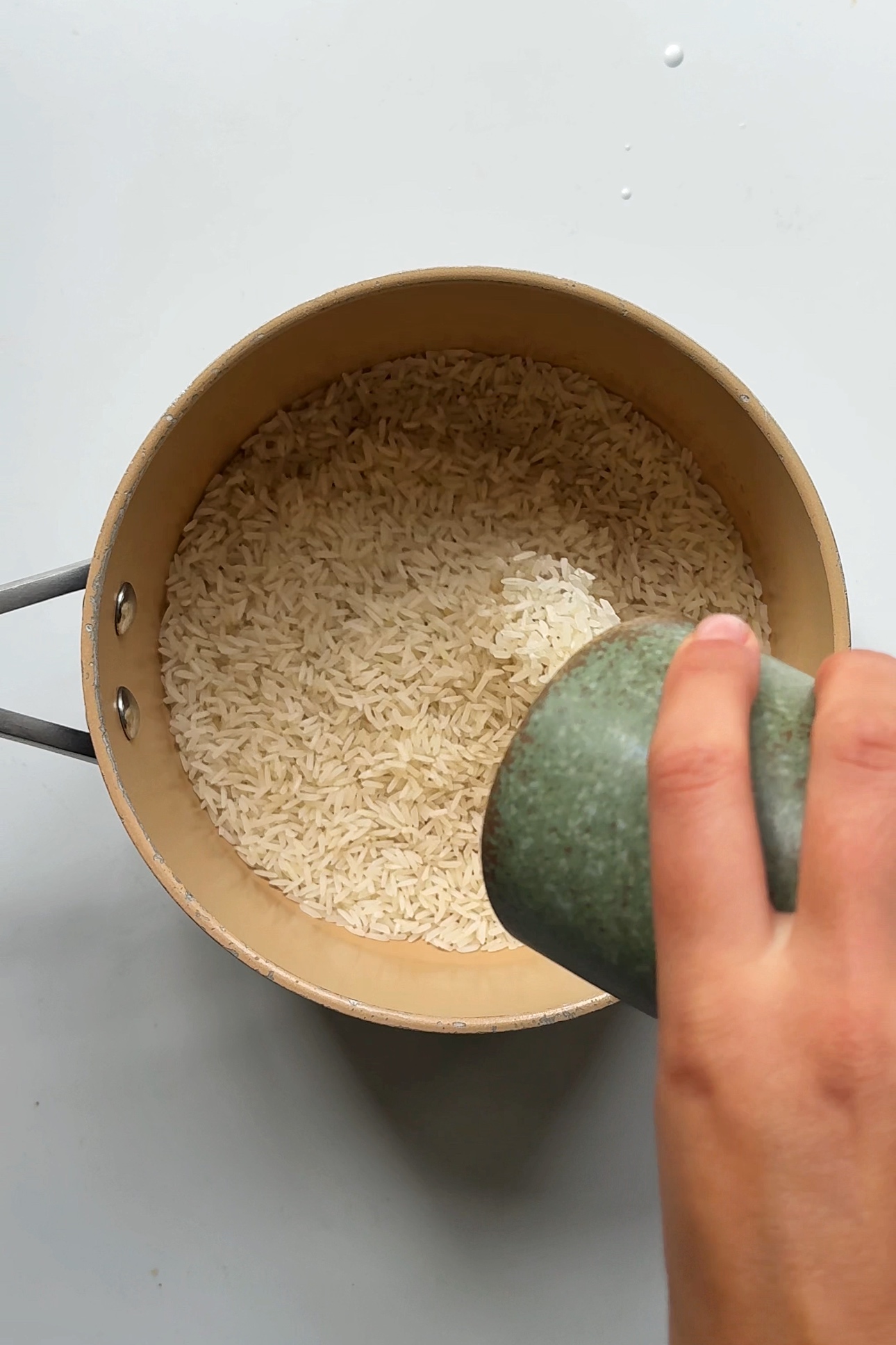 Preparing the rice.