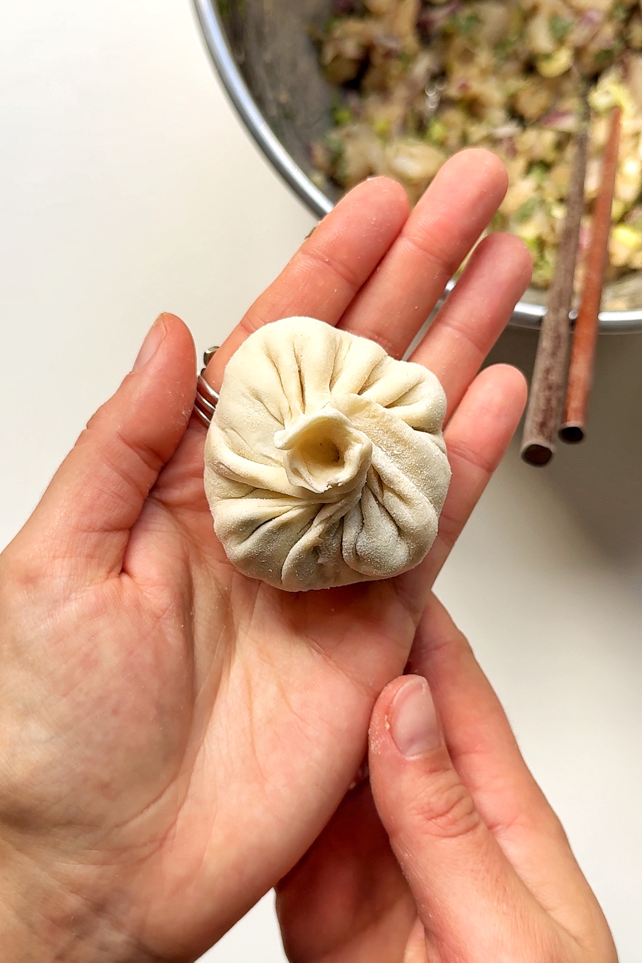 How to pleat momo.